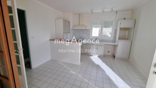 For sale Saint-jean-d'angely 6 rooms 117 m2 Charente maritime (17400) photo 1