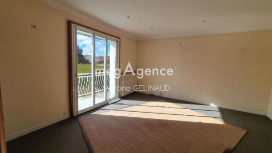 For sale Saint-jean-d'angely 6 rooms 117 m2 Charente maritime (17400) photo 2
