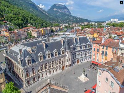 For sale Grenoble 5 rooms 128 m2 Isere (38000) photo 0