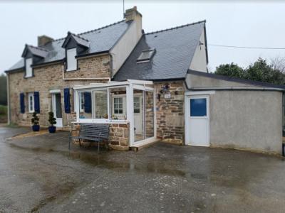 For sale Scaer 5 rooms 90 m2 Finistere (29390) photo 0