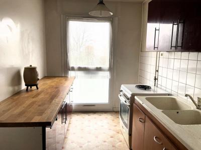 For sale Grigny 3 rooms 57 m2 Essonne (91350) photo 2