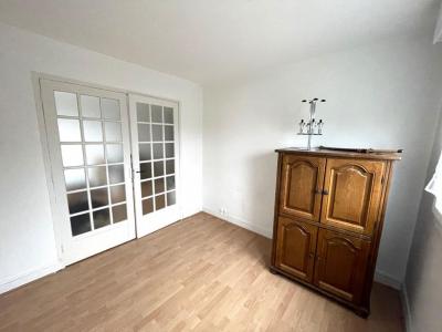 For sale Grigny 3 rooms 57 m2 Essonne (91350) photo 4
