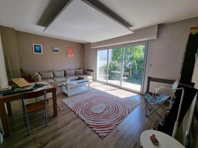 For sale Bordeaux 4 rooms 118 m2 Gironde (33200) photo 2