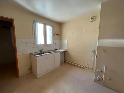For sale Laval 3 rooms 73 m2 Mayenne (53000) photo 4