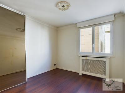 Acheter Appartement Courbevoie 570000 euros