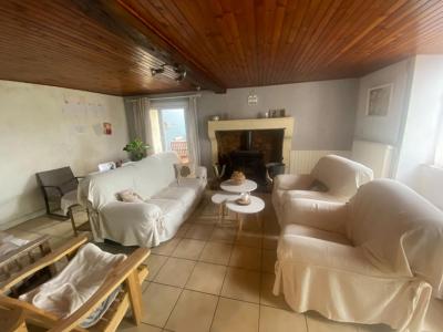 For sale Chassiecq 5 rooms 106 m2 Charente (16350) photo 2