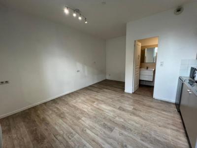 For rent Saint-quentin 1 room 21 m2 Aisne (02100) photo 0