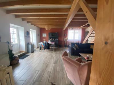 For sale Frontenay-rohan-rohan 6 rooms 143 m2 Deux sevres (79270) photo 1