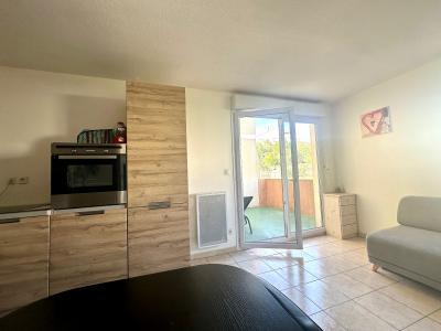 For sale Beziers 3 rooms 56 m2 Herault (34500) photo 2