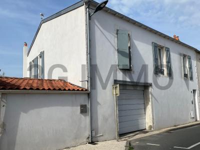 For sale Lagord 5 rooms 150 m2 Charente maritime (17140) photo 0