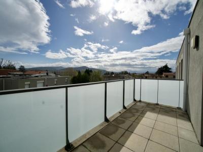 For sale Genay 4 rooms 77 m2 Rhone (69730) photo 0