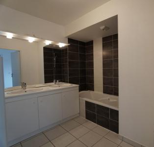 For sale Genay 4 rooms 77 m2 Rhone (69730) photo 4