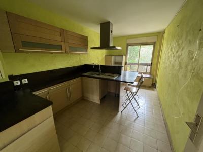 For sale Nimes 3 rooms 84 m2 Gard (30900) photo 2