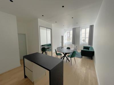 For rent Lyon-2eme-arrondissement 2 rooms 49 m2 Rhone (69002) photo 0