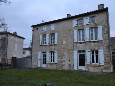 For sale Frontenay-rohan-rohan 6 rooms 174 m2 Deux sevres (79270) photo 0