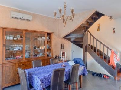 For sale Bron 5 rooms 175 m2 Rhone (69500) photo 3