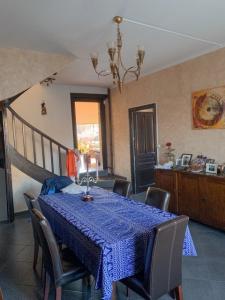 For sale Bron 5 rooms 175 m2 Rhone (69500) photo 4