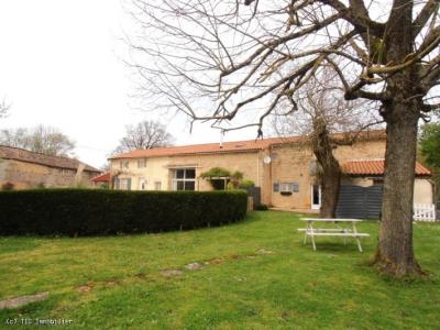For sale Chaunay 8 rooms 230 m2 Vienne (86510) photo 1