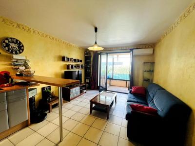 For sale Hyeres 2 rooms 40 m2 Var (83400) photo 0