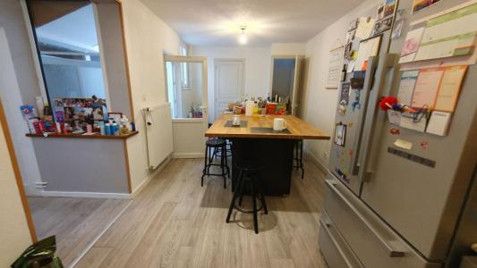 For sale Vichy 4 rooms 109 m2 Allier (03200) photo 0