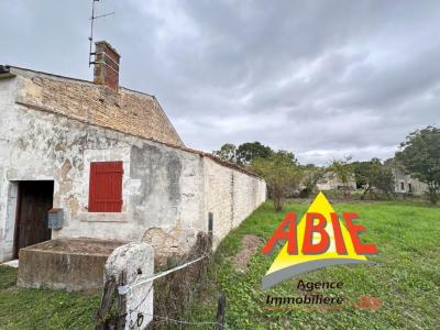 For sale Benet 2 rooms 90 m2 Vendee (85490) photo 4