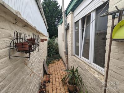 For sale Roubaix 4 rooms 97 m2 Nord (59100) photo 2