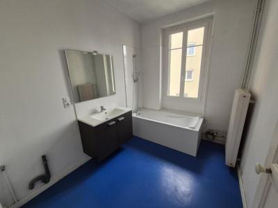 For sale Dijon 2 rooms 55 m2 Cote d'or (21000) photo 3