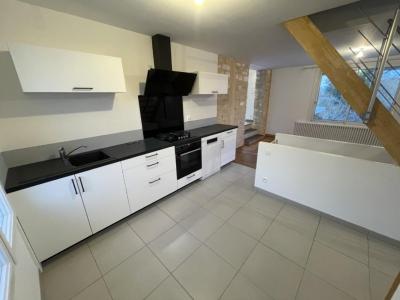 For sale Poitiers 4 rooms 147 m2 Vienne (86000) photo 2