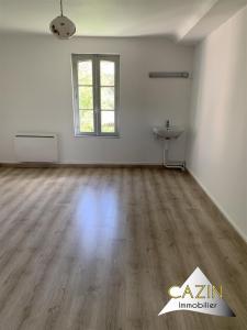 For rent Vimoutiers VIMOUTIERS 2 rooms 69 m2 Orne (61120) photo 1