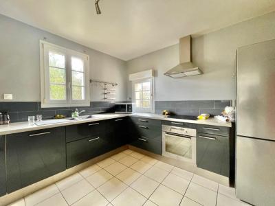 For sale Beauvais 6 rooms 144 m2 Oise (60000) photo 4