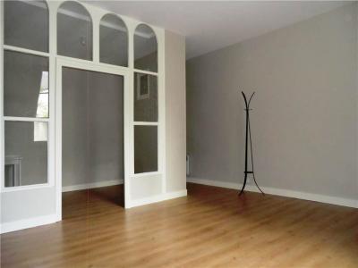For rent Bourges 1 room 37 m2 Cher (18000) photo 1