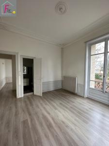 Louer Appartement 40 m2 Vaux-en-amienois
