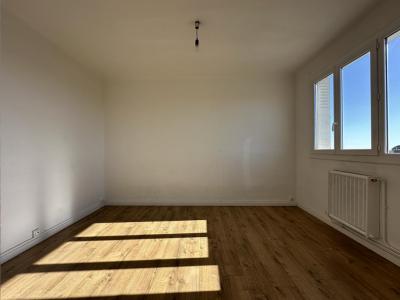 For rent Montpellier 3 rooms 66 m2 Herault (34070) photo 2