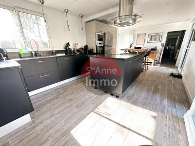 For sale Auneuil 8 rooms 250 m2 Oise (60390) photo 3