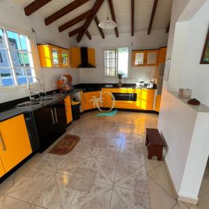 For rent Abymes 4 rooms 115 m2 Guadeloupe (97139) photo 2