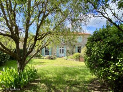 For sale Adjots VERTEUIL-SUR-CHARENTE 4 rooms 161 m2 Charente (16700) photo 0