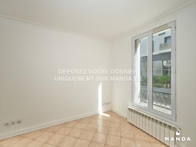For rent Issy-les-moulineaux 2 rooms 40 m2 Hauts de Seine (92130) photo 4