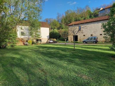 For sale Figeac 8 rooms 220 m2 Lot (46100) photo 2
