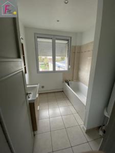 For rent Flixecourt 3 rooms 52 m2 Somme (80420) photo 1