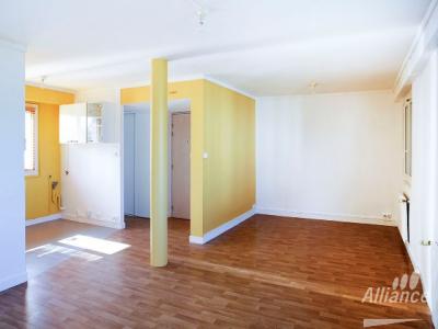 For sale Grand-charmont 3 rooms 65 m2 Doubs (25200) photo 2