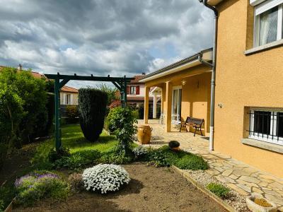 For sale Chateaugay 4 rooms 106 m2 Puy de dome (63119) photo 0