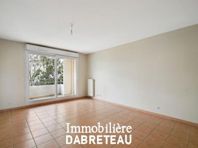 For rent Bron 4 rooms 82 m2 Rhone (69500) photo 1