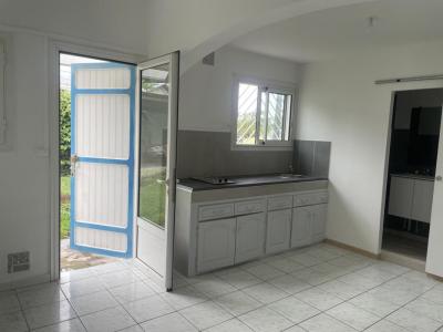 For rent Tampon 1 room 17 m2 Reunion (97430) photo 0