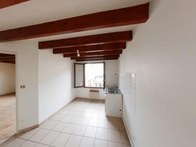 For rent Nerondes 3 rooms 67 m2 Cher (18350) photo 2