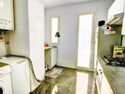 For sale Nice 3 rooms 62 m2 Alpes Maritimes (06100) photo 4