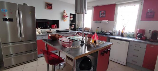 For sale Evron 5 rooms 139 m2 Mayenne (53600) photo 1