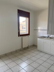 For rent Issoudun 2 rooms 64 m2 Indre (36100) photo 2