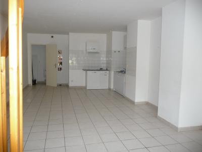 For rent Cambes Gironde (33880) photo 2