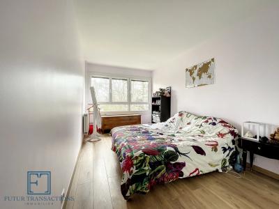 For sale Elancourt 5 rooms 99 m2 Yvelines (78990) photo 4