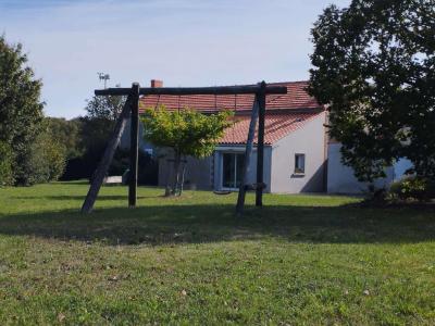 For sale Aizenay 4 rooms 125 m2 Vendee (85190) photo 1